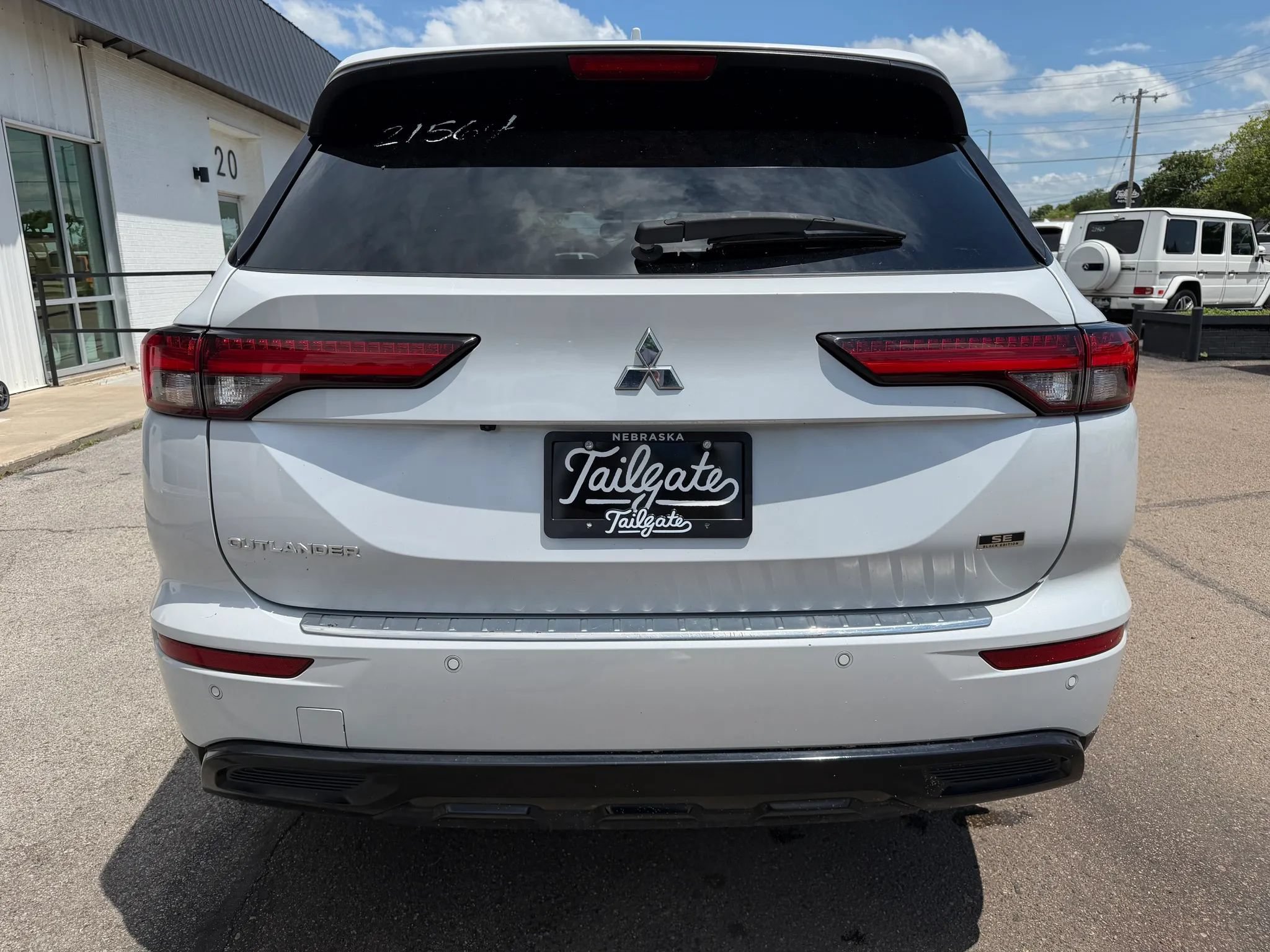 Used 2023 Mitsubishi Outlander SE AWD/4WD image 5