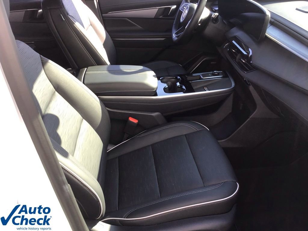 Used 2025 Buick Enclave Sport Touring image 11