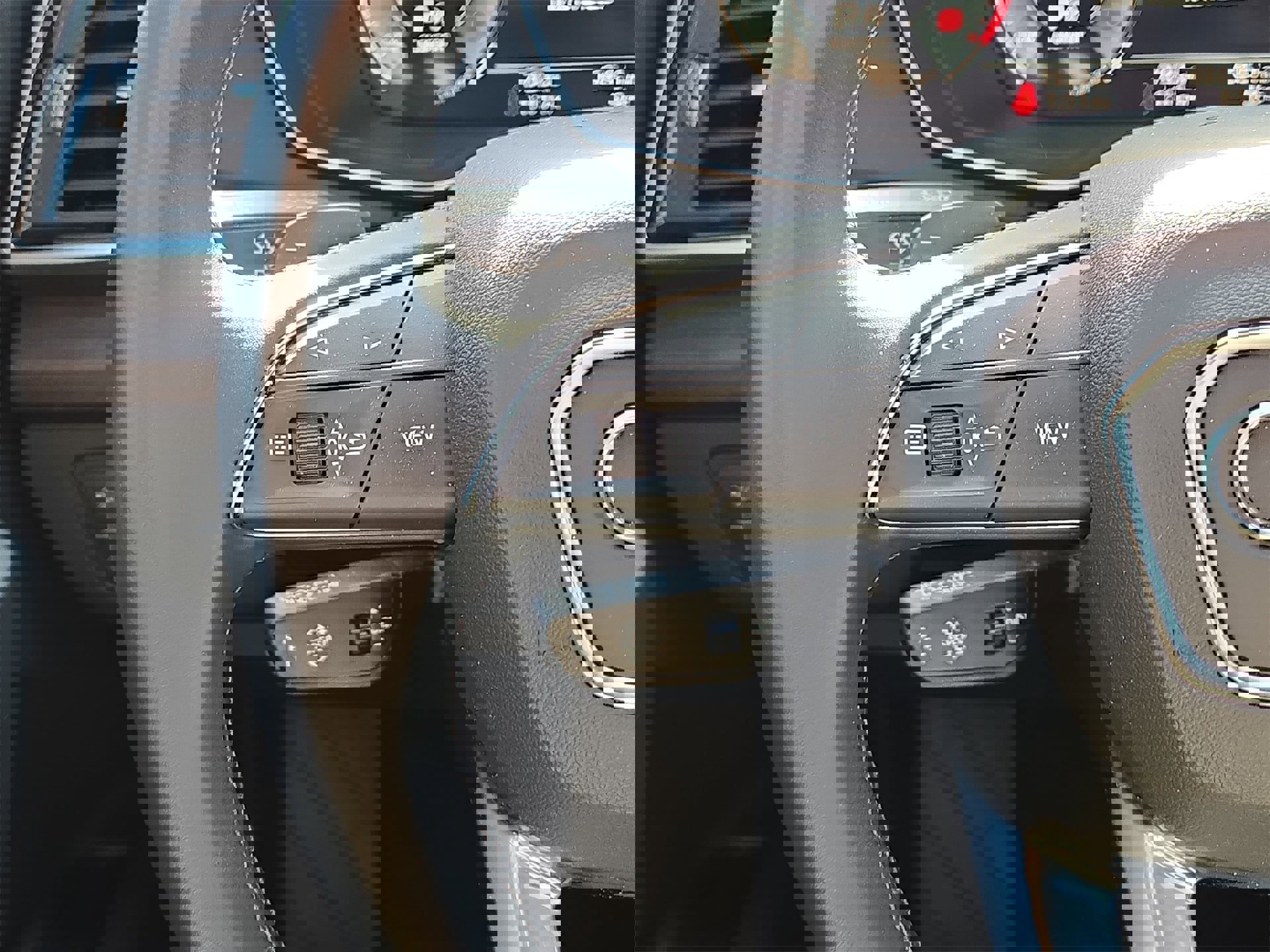 Used 2025 Audi Q5 2.0T Premium Plus w/ Premium Plus Package image 21