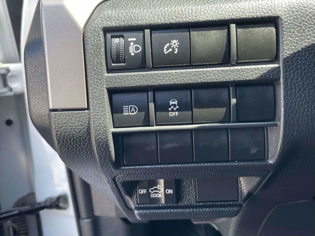 Used 2024 Toyota Tacoma SR5 w/ SR5 Upgrade Package RWD image 25