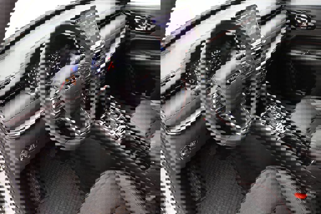 Used 2024 Jeep Compass Trailhawk image 14