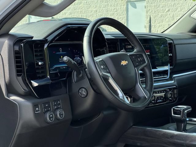 Used 2023 Chevrolet Silverado 1500 LTZ AWD/4WD image 28