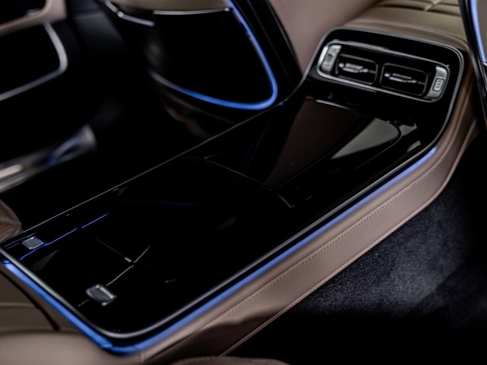 Used 2025 Mercedes-Benz Maybach S 680 4MATIC image 63