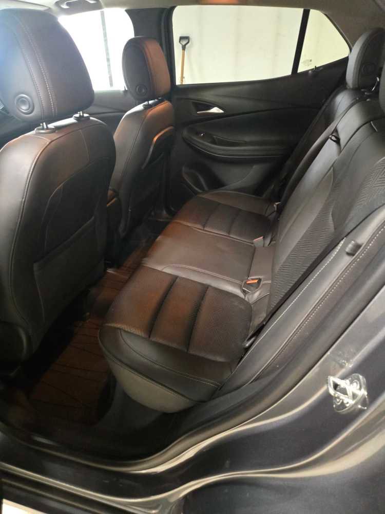 Used 2020 Buick Encore GX Essence w/ Experience Buick Package image 12
