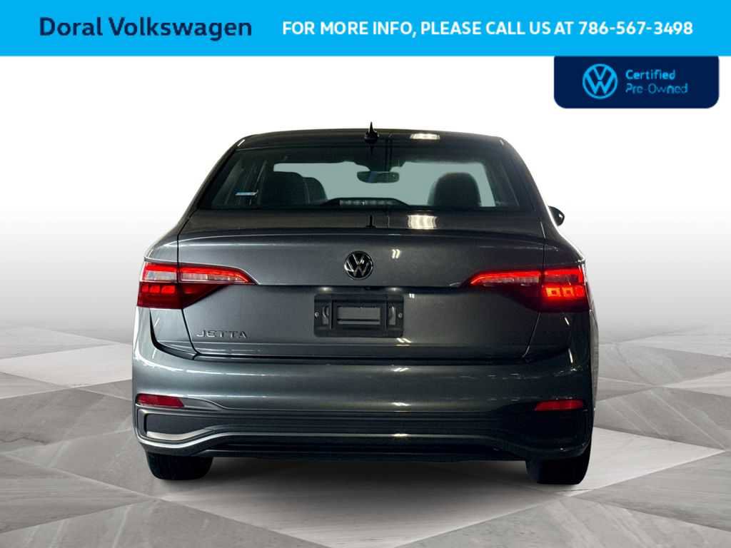 Certified 2023 Volkswagen Jetta Sport image 7