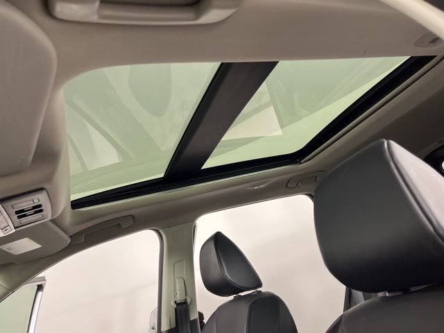 Used 2021 Nissan Rogue SV w/ Premium Package image 34