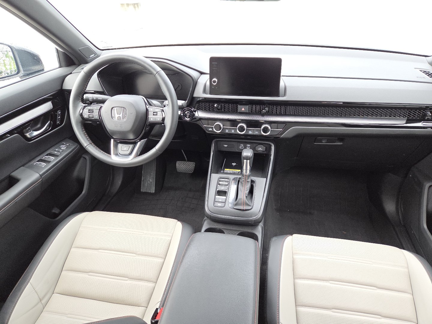 Used 2024 Honda CR-V Sport Touring image 23