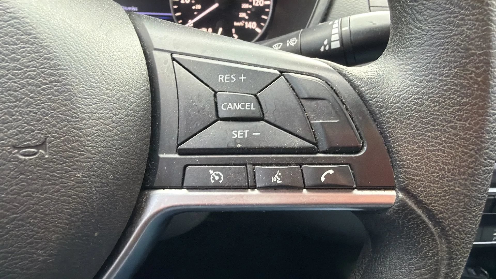 Used 2020 Nissan Altima 2.5 S FWD image 11