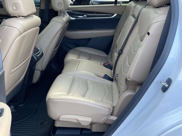 Used 2020 Cadillac XT6 FWD image 16