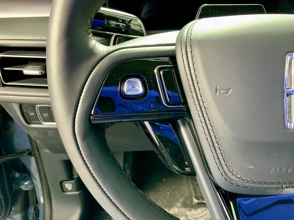 New 2026 Lincoln Aviator AWD image 27