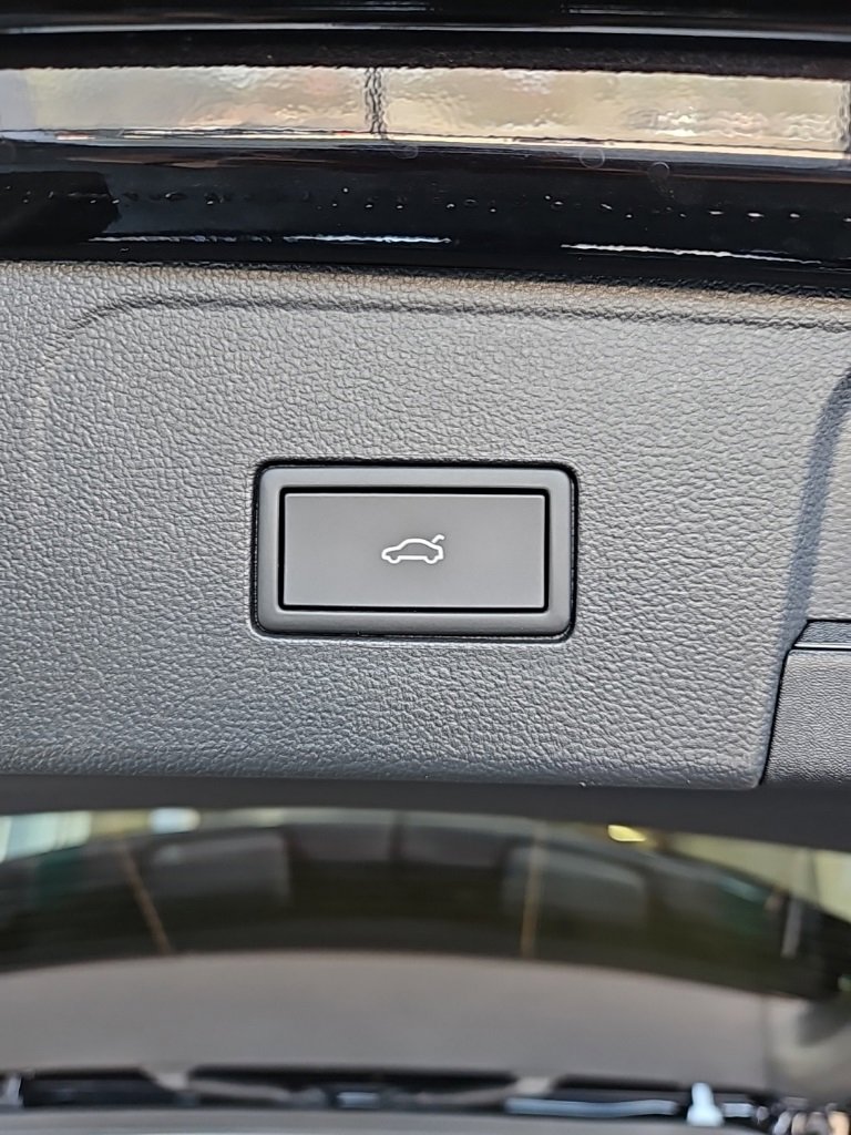 New 2026 Volkswagen Atlas SEL Premium R-Line image 21