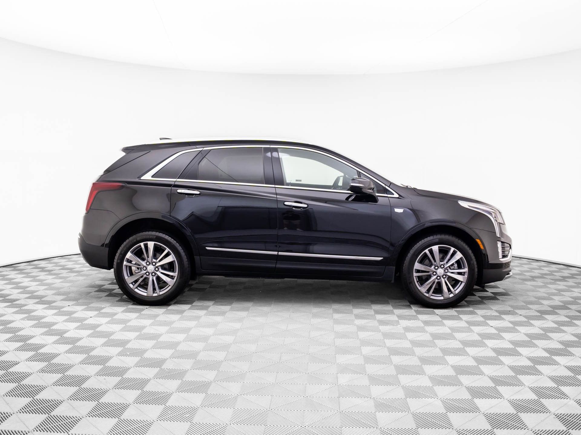 New 2026 Cadillac XT5 Premium Luxury w/ LPO, Floor Liner Package image 7