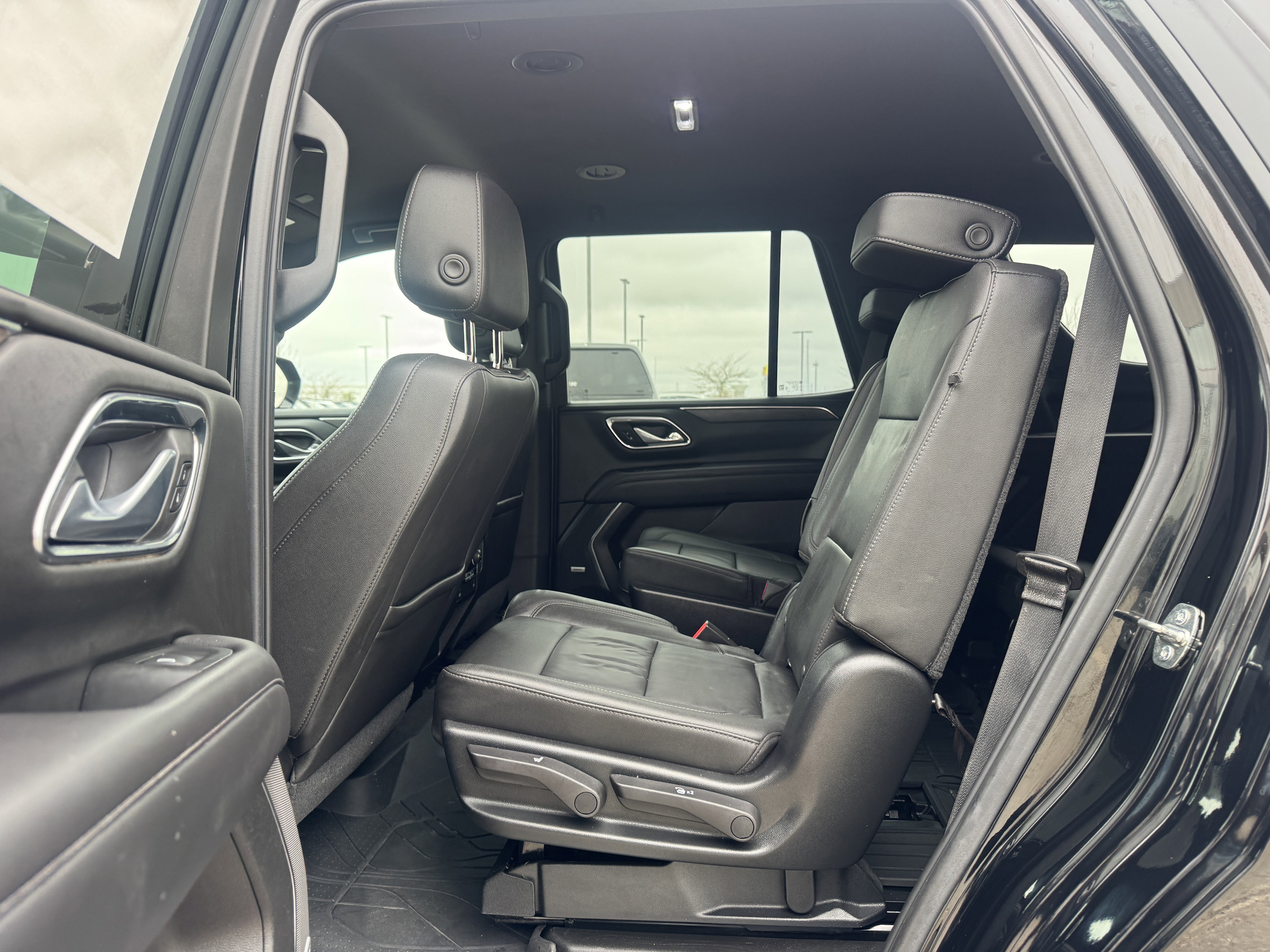 Used 2021 Chevrolet Tahoe Z71 AWD/4WD image 19