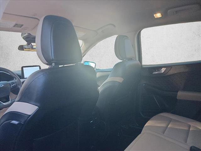 Used 2020 Ford Escape SEL image 11