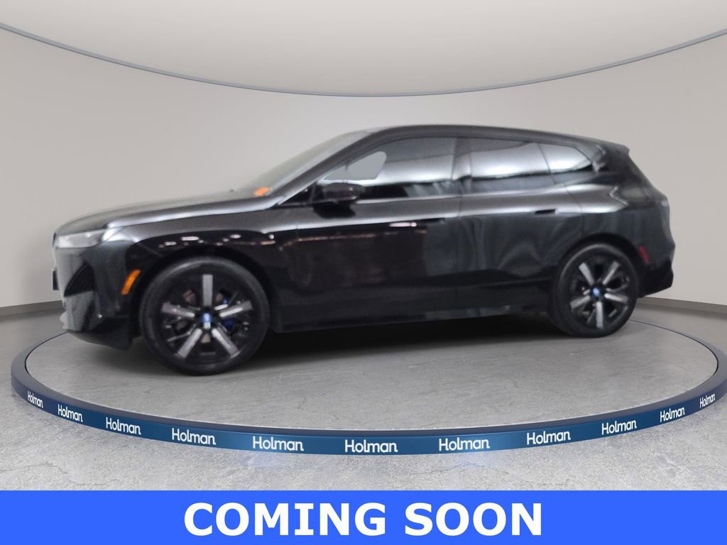 Used 2024 BMW iX xDrive50 w/ Sport Package image 9