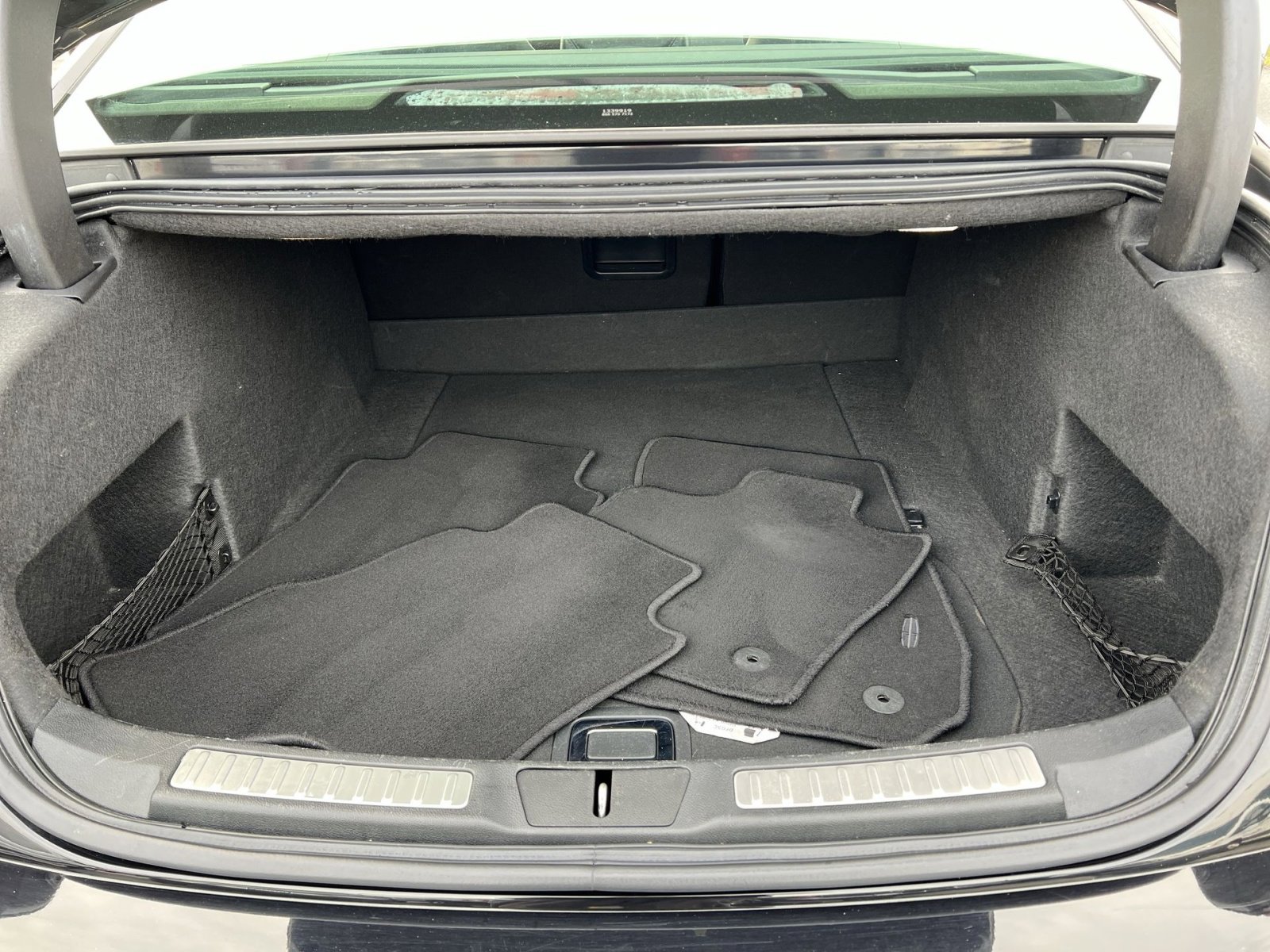 Used 2018 Lincoln Continental Reserve w/ Continental Climate Package image 25