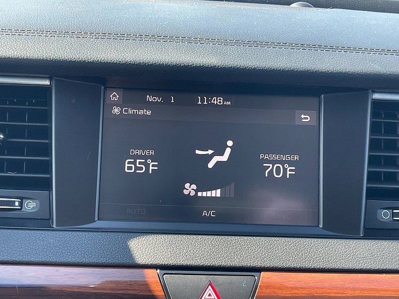 Used 2018 Kia Cadenza Premium image 23