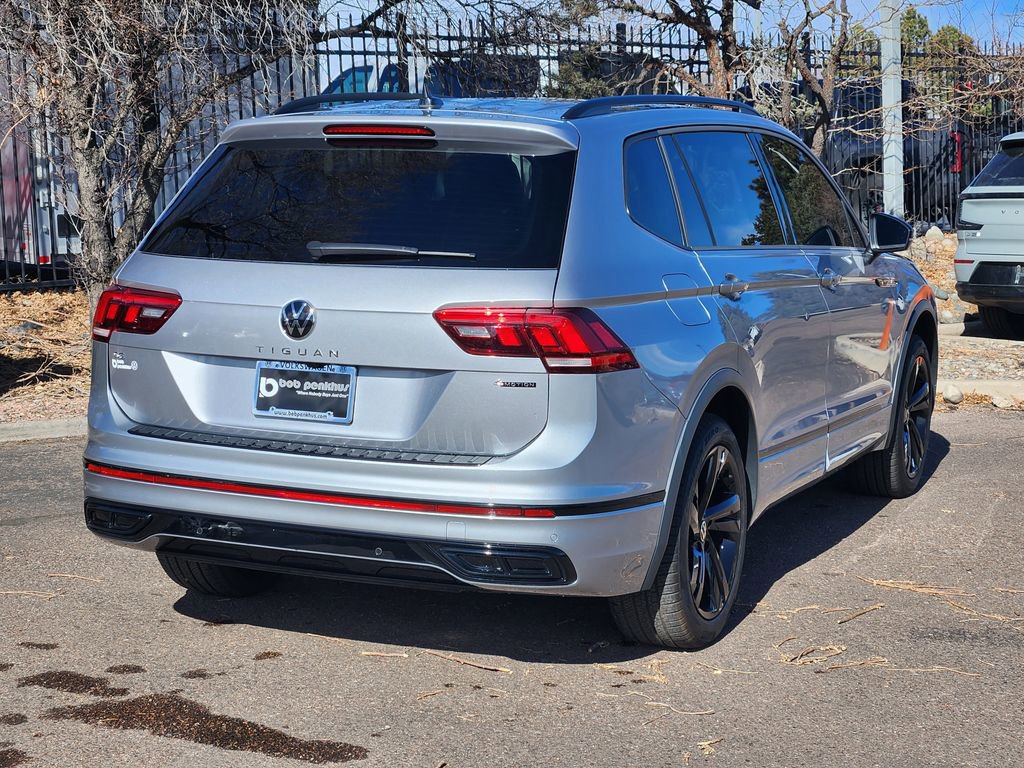 Used 2024 Volkswagen Tiguan SE R-Line image 24