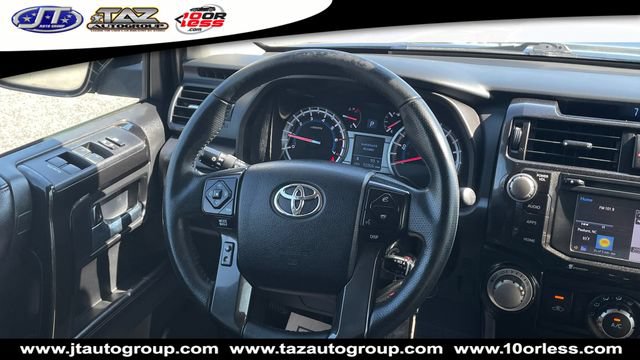 Used 2018 Toyota 4Runner TRD Off-Road Premium AWD/4WD image 18