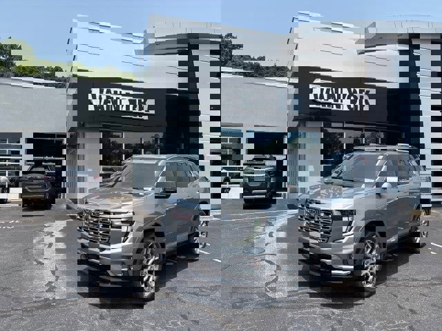 New 2025 GMC Acadia Denali w/ Super Cruise Package