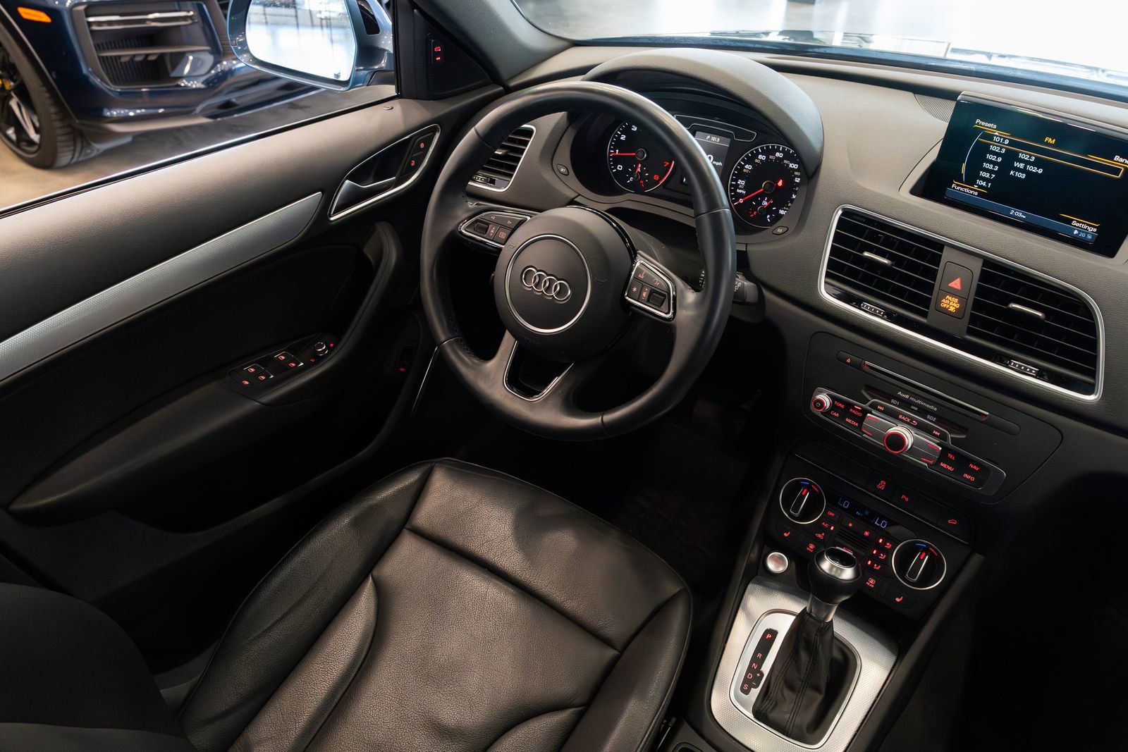Used 2018 Audi Q3 2.0T Premium Plus image 9