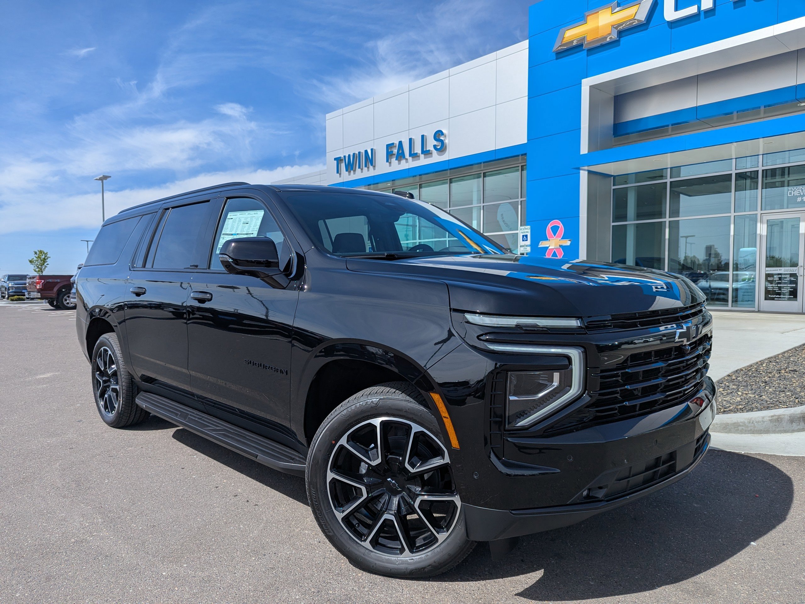 New 2026 Chevrolet Suburban RST image 1