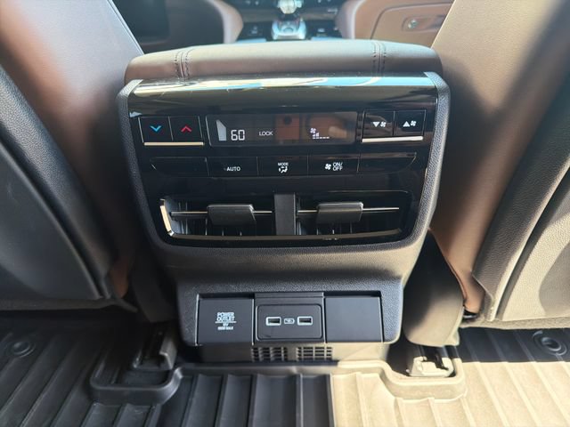 Used 2024 Acura MDX SH-AWD w/ Technology Package image 56