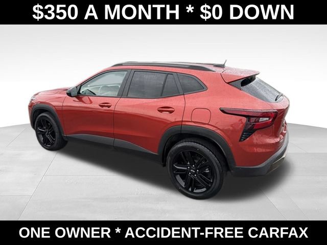 Used 2024 Chevrolet Trax ACTIV w/ Sunroof Package FWD image 3