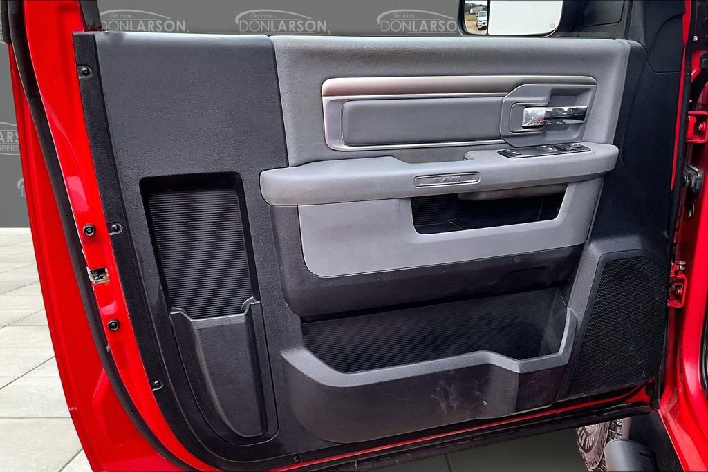 Used 2014 RAM 3500 Tradesman w/ Power & Remote Entry Group image 12