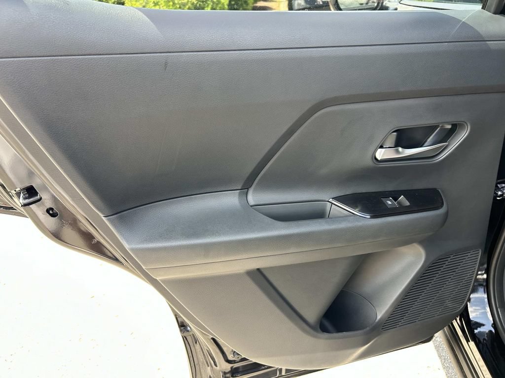 New 2026 Nissan Kicks SR w/ SR Premium Package FWD image 20