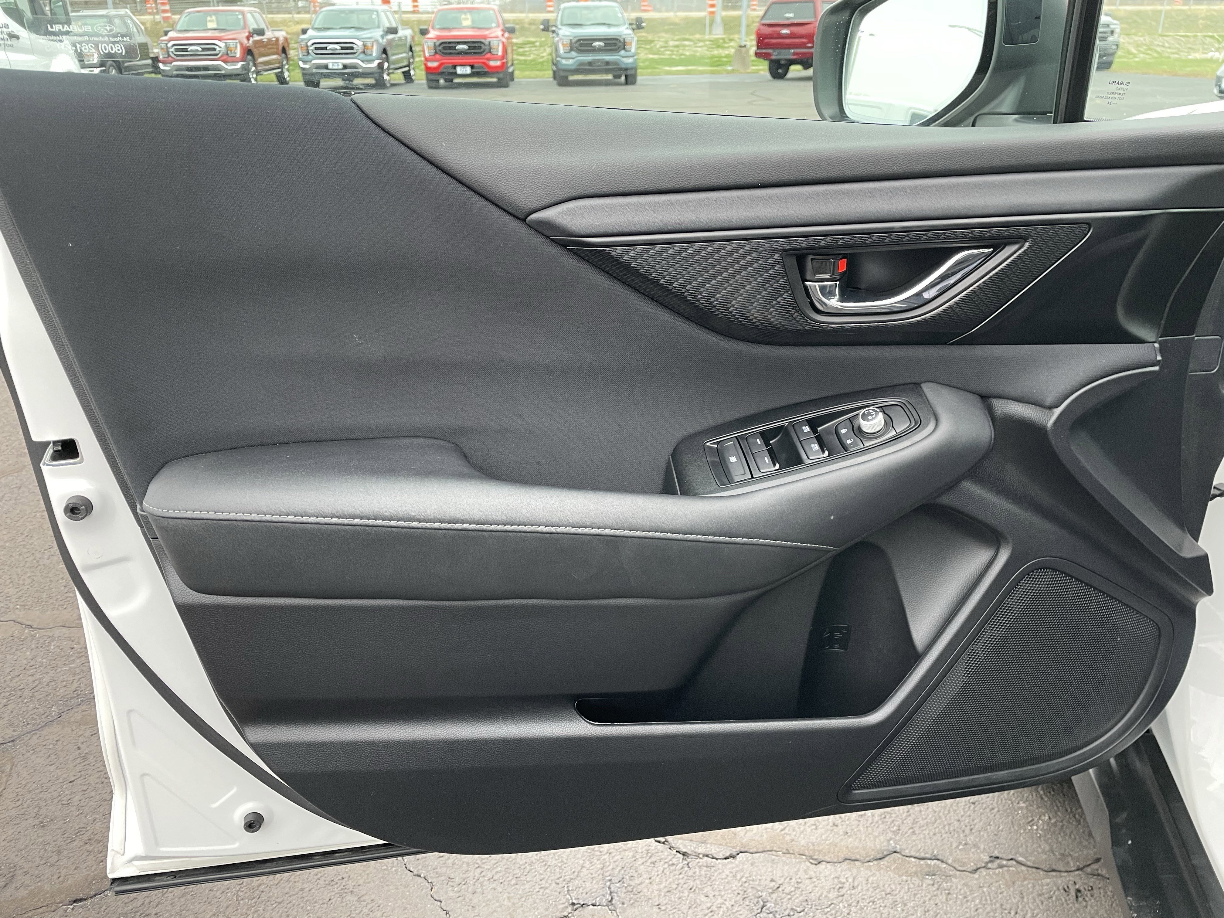 Used 2025 Subaru Outback Premium w/ Popular Package #1A image 13