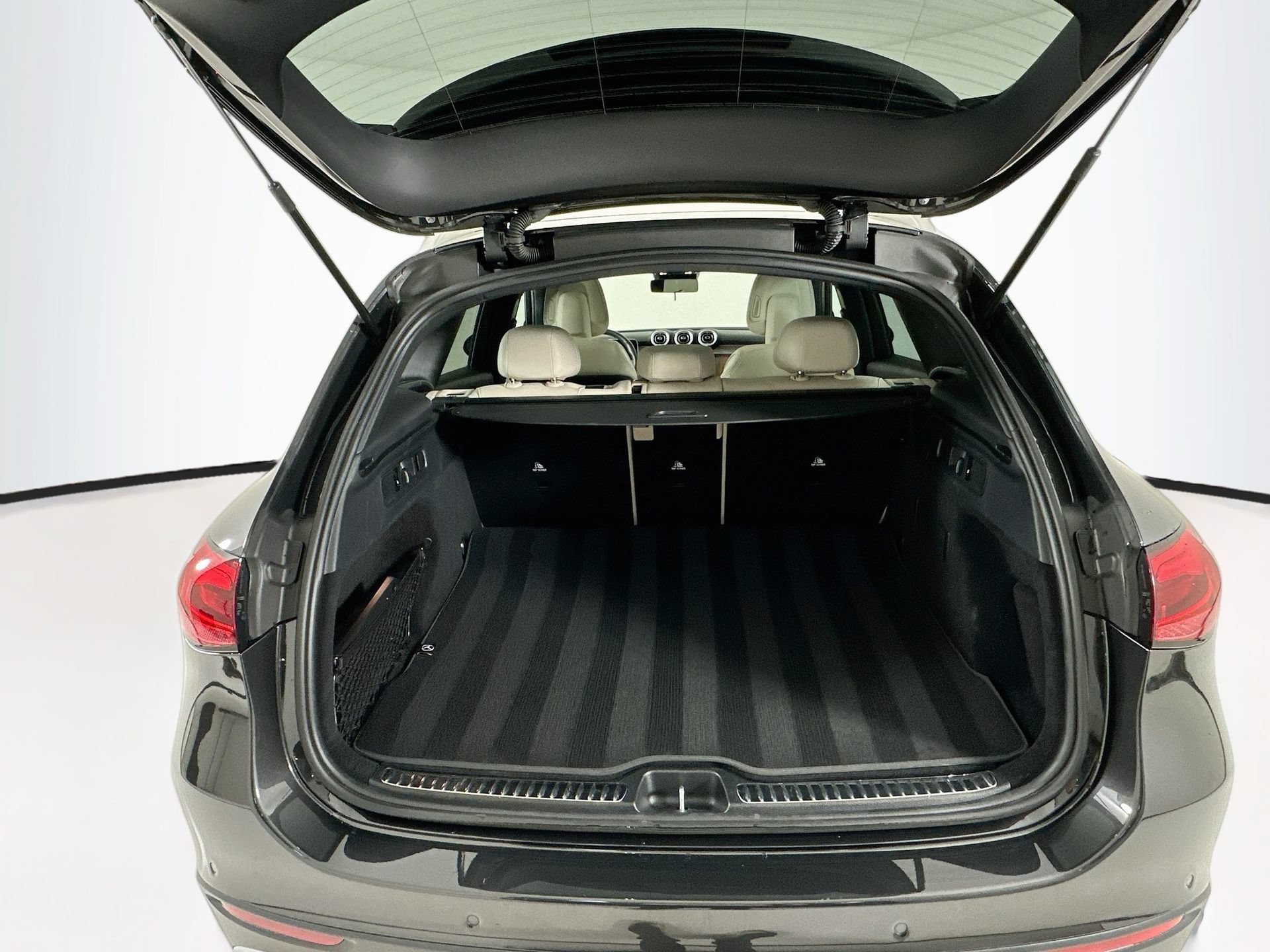 Certified 2026 Mercedes-Benz GLC 300 image 30