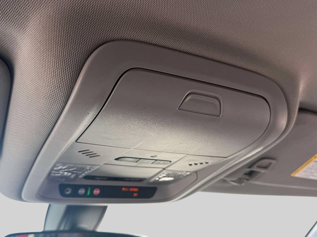 Used 2018 Chevrolet Equinox LT AWD/4WD image 30