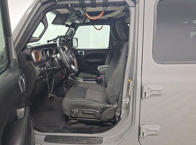 Used 2021 Jeep Gladiator Mojave AWD/4WD image 11