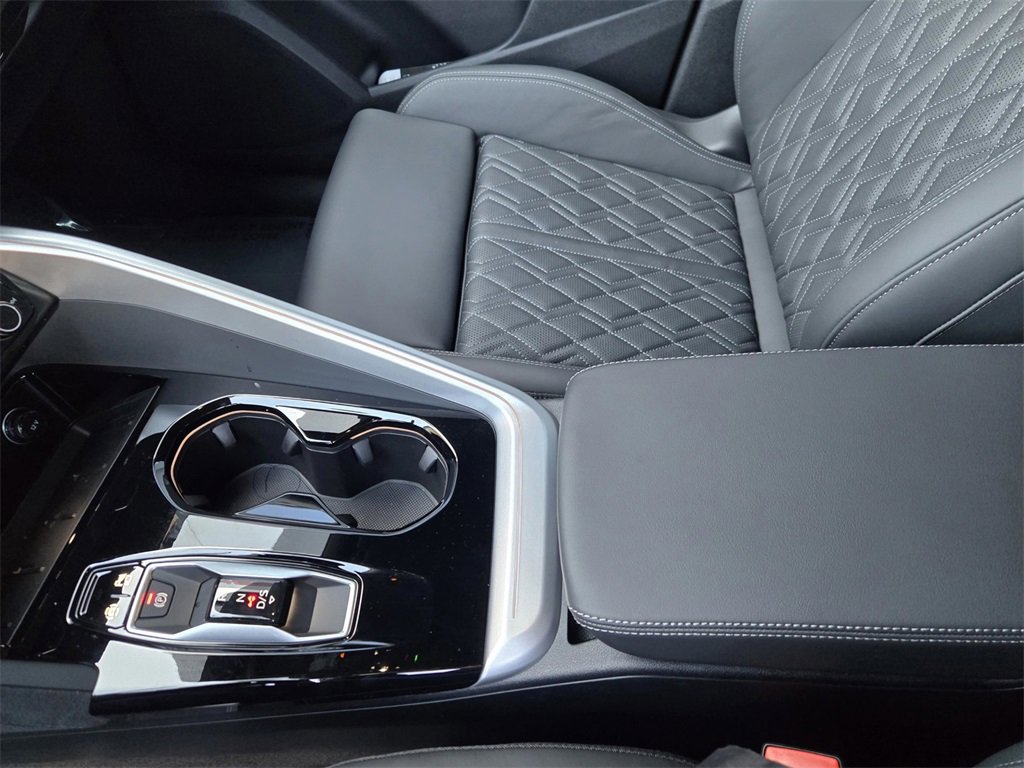 New 2025 Audi SQ5 Premium Plus image 24