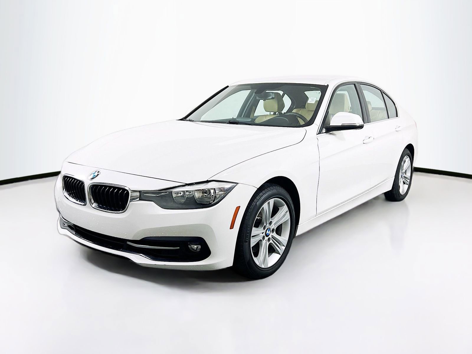 Used 2017 BMW 330i Sedan RWD image 3