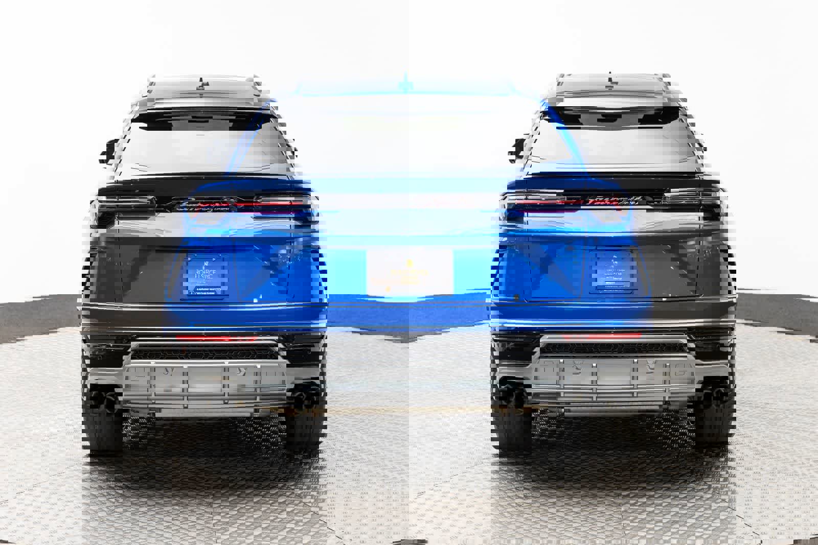 Used 2019 Lamborghini Urus image 5