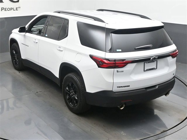 Used 2023 Chevrolet Traverse LT image 41