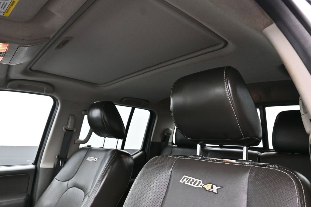 Used 2016 Nissan Frontier PRO-4X w/ Pro-4x Luxury Package AWD/4WD image 20