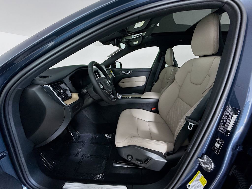 New 2026 Volvo XC60 B5 Core image 21