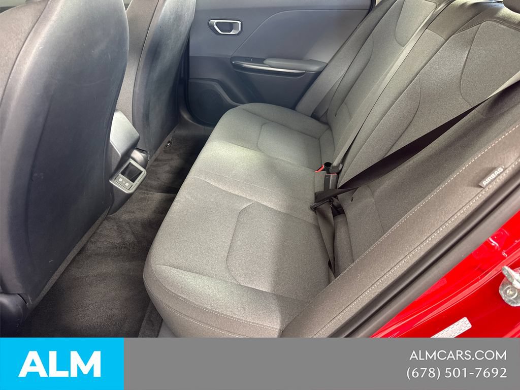 Used 2025 Kia K4 FWD image 23