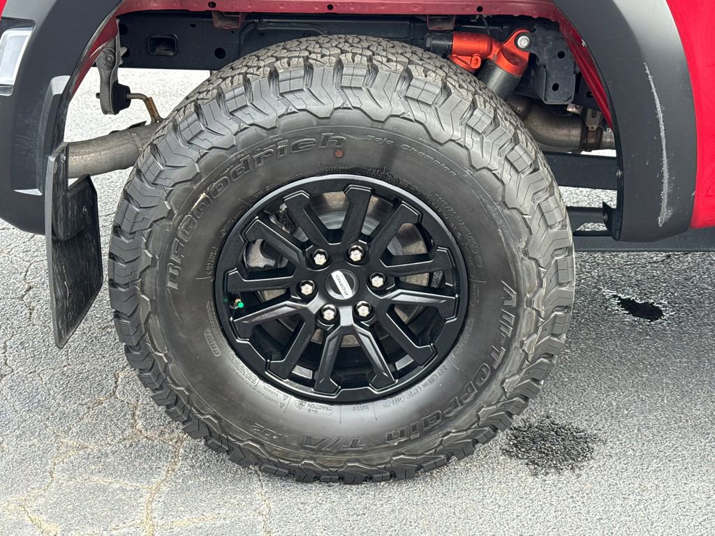 Certified 2025 Ford F150 Raptor image 17
