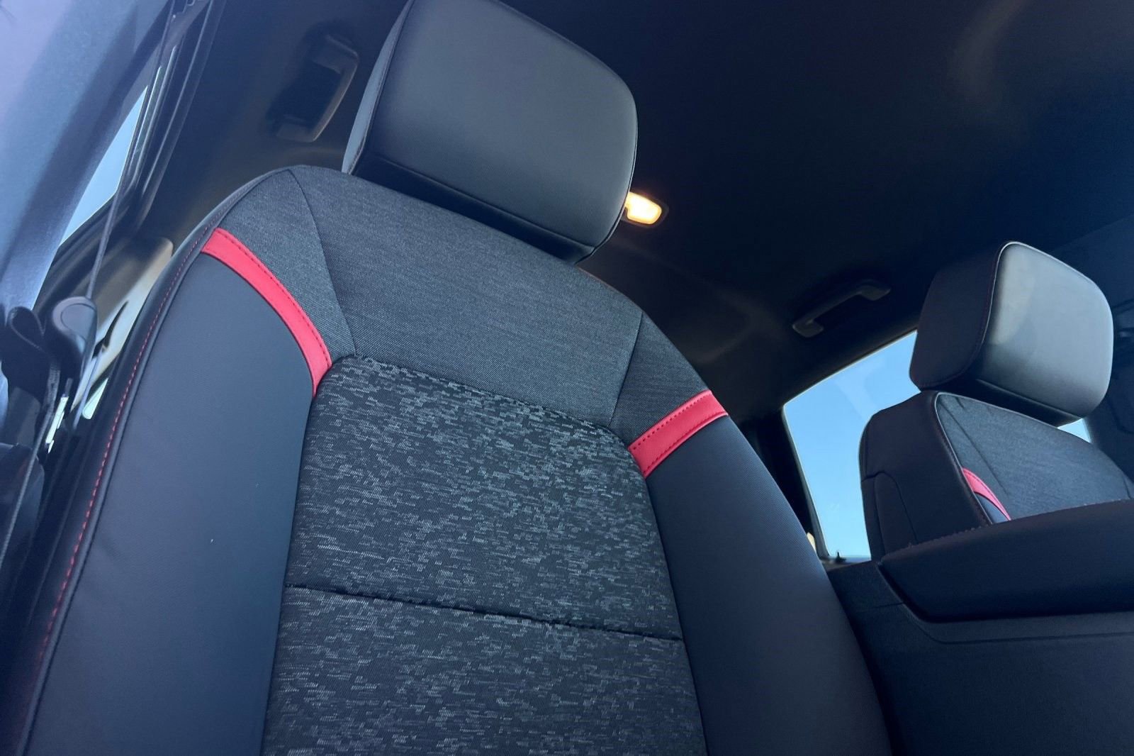 New 2025 Chevrolet Colorado Z71 w/ Midnight Edition image 18