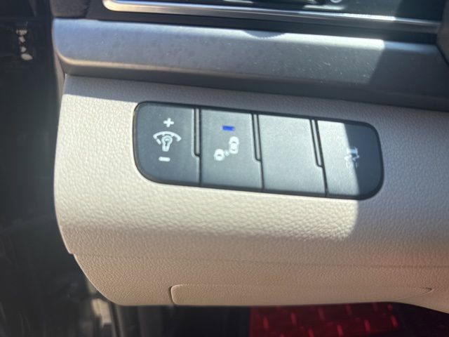 Used 2018 Hyundai Elantra SEL FWD image 12