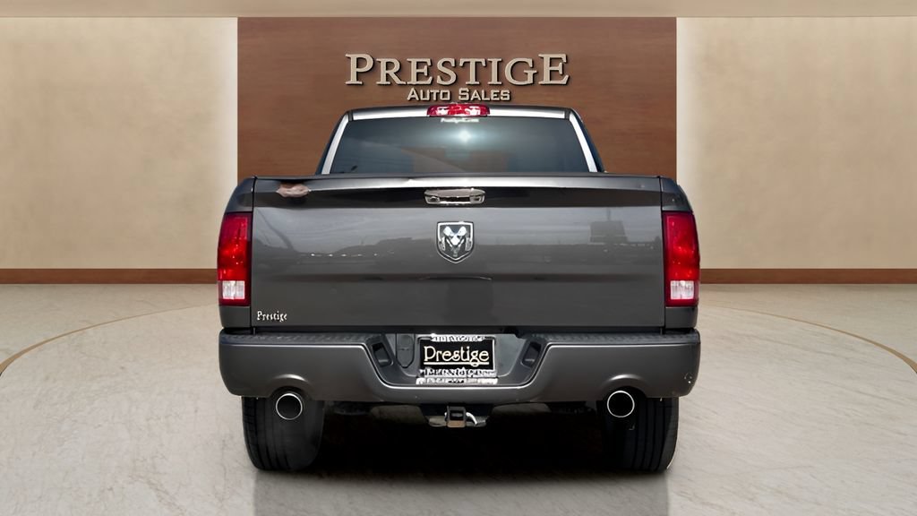 Used 2018 RAM 1500 Express RWD image 30