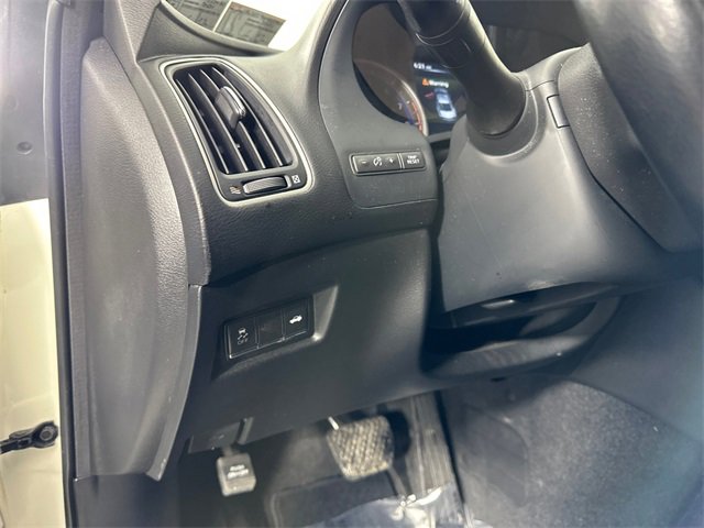 Used 2017 INFINITI Q60 w/ Cargo Package image 17