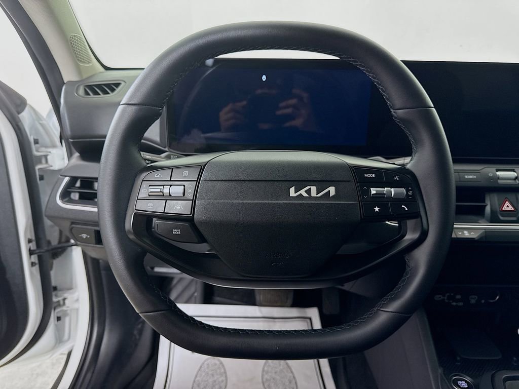 Used 2025 Kia K4 EX FWD image 12