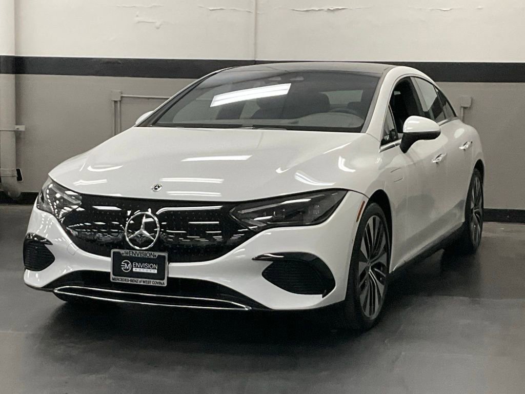 Used 2024 Mercedes-Benz EQE 500 4MATIC Sedan image 7