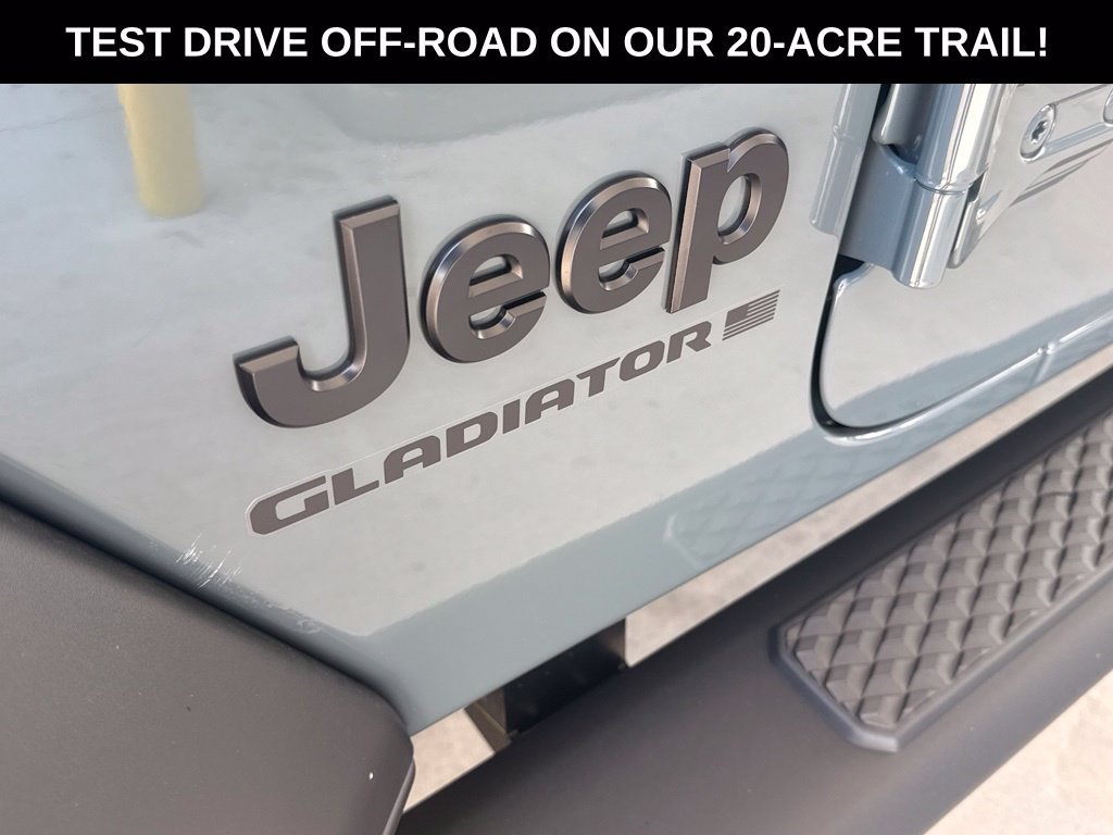 New 2026 Jeep Gladiator Sport AWD/4WD image 31