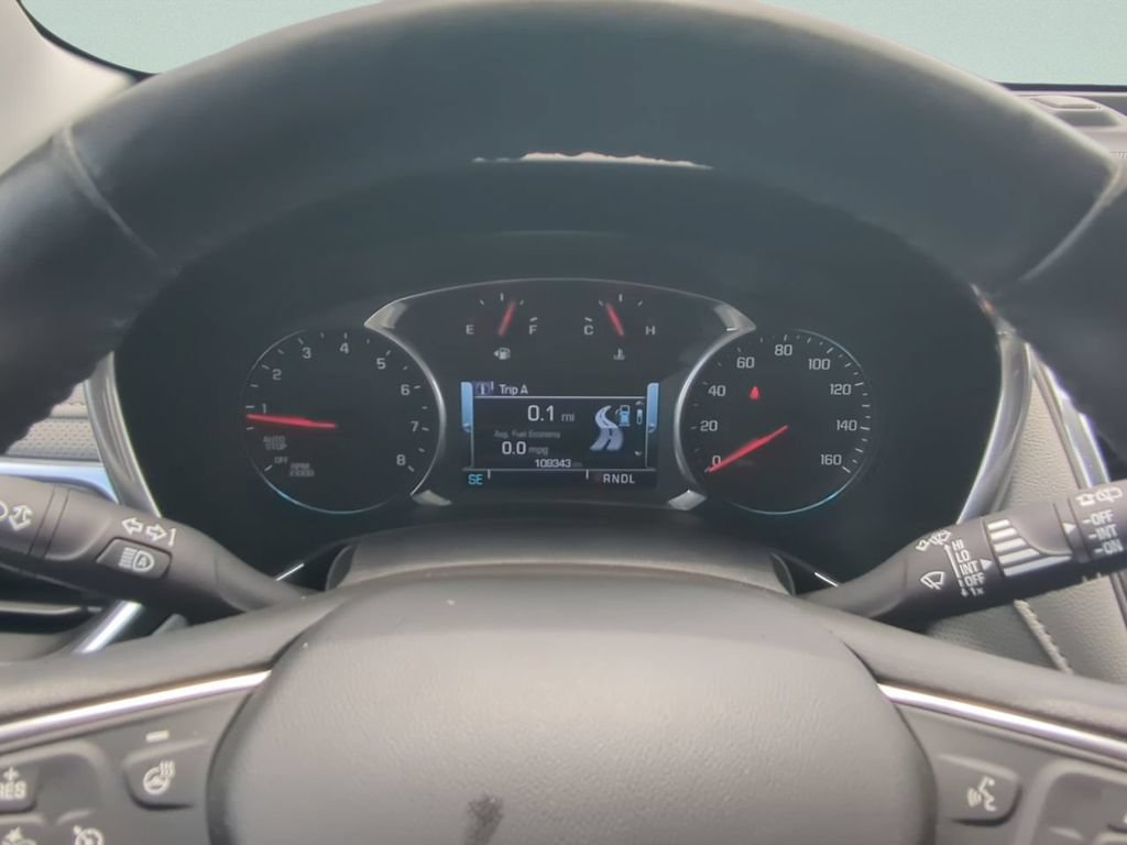 Used 2018 Chevrolet Equinox Premier FWD image 22